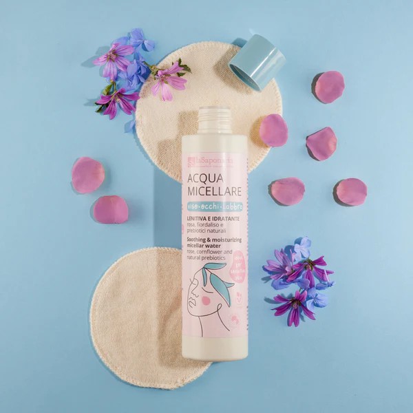 Micelární voda odlíčí make-up a zanechá pleť svěží